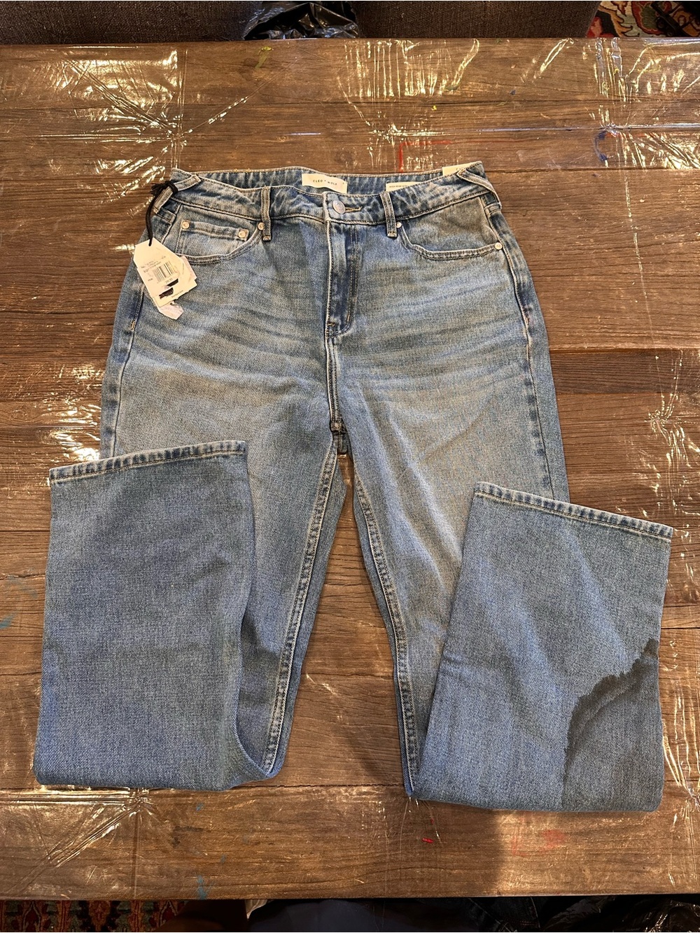 High-Rise Straight-Leg Jeans in Light Blue Wash
